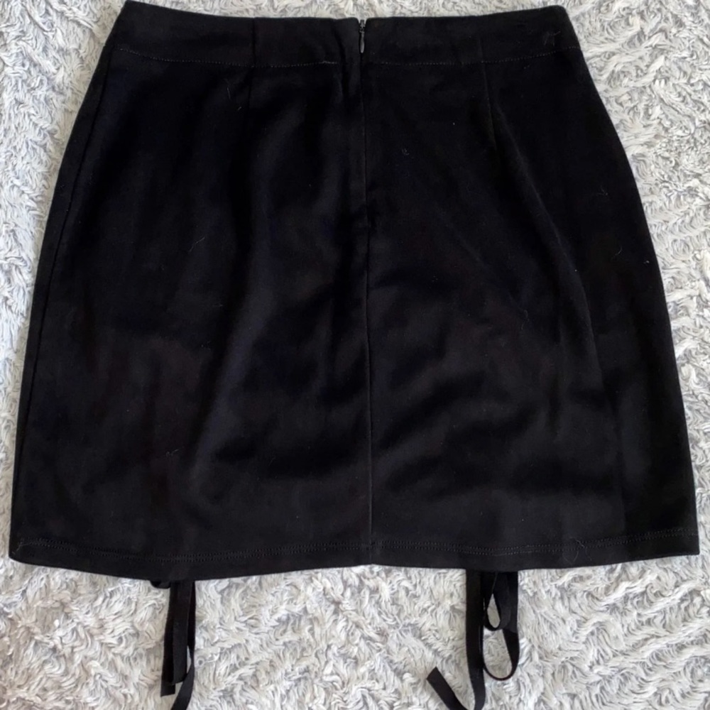 Mini Skirt - Picture 2 of 2